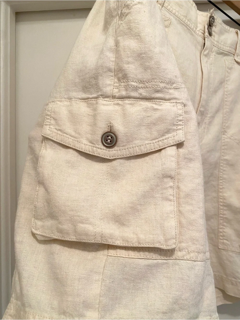 PILCRO BY ANTHROPOLOGIE Beachy Tidal Cargo Denim Shorts Size 32 Cream - Picture 8 of 10